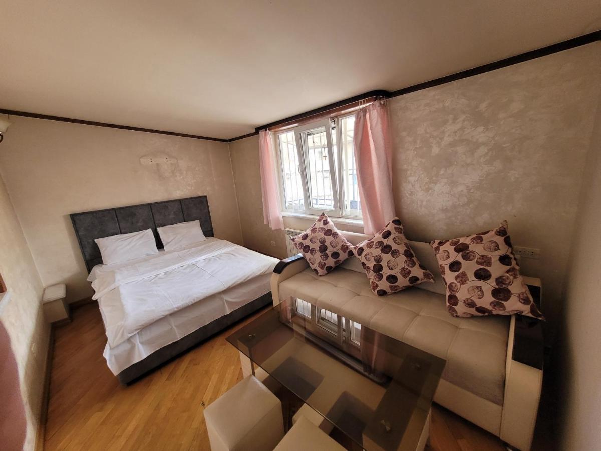 Tumanyan Hostel And Tours Erevan Exterior foto